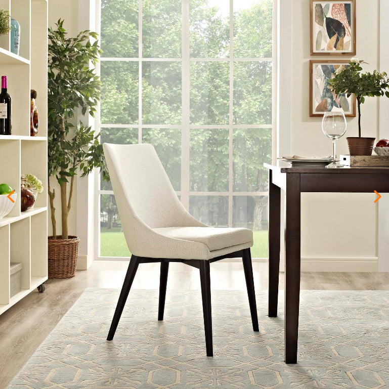 Chaise latérale tapissée contemporaine de restaurant finition mate Parsons dinant la chaise