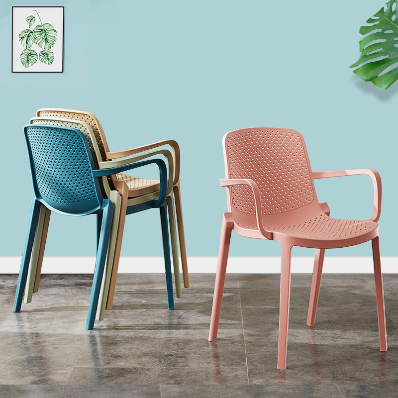 Sillas de comedor de plástico escandinavo, sillones apilables con respaldo sólido (juego de 4)