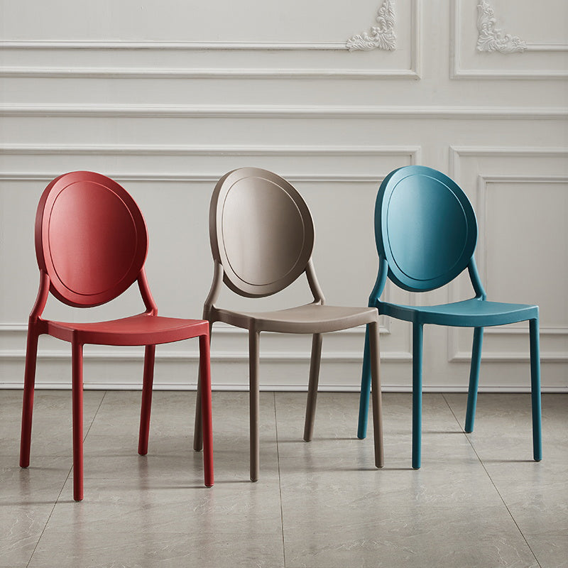 Chaises de salle à manger scandinaves en plastique sans accoudoirs, chaises d'appoint empilables (Ensemble de 4)