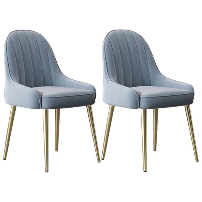 Silla de comedor tapizada de metal con respaldo Parsons de sillón escandinavo de interior