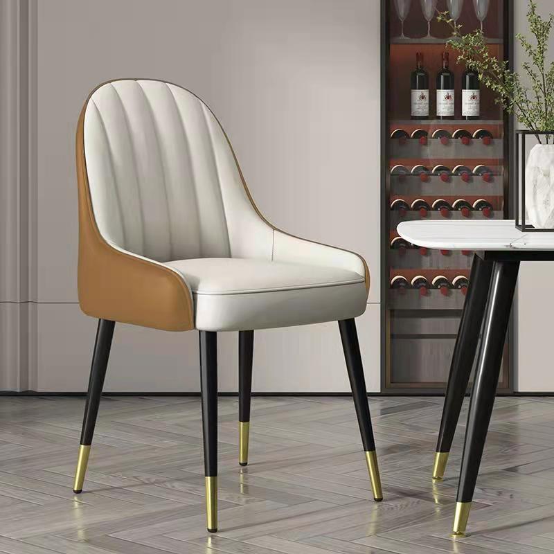 Silla de comedor tapizada de metal con respaldo Parsons de sillón escandinavo de interior