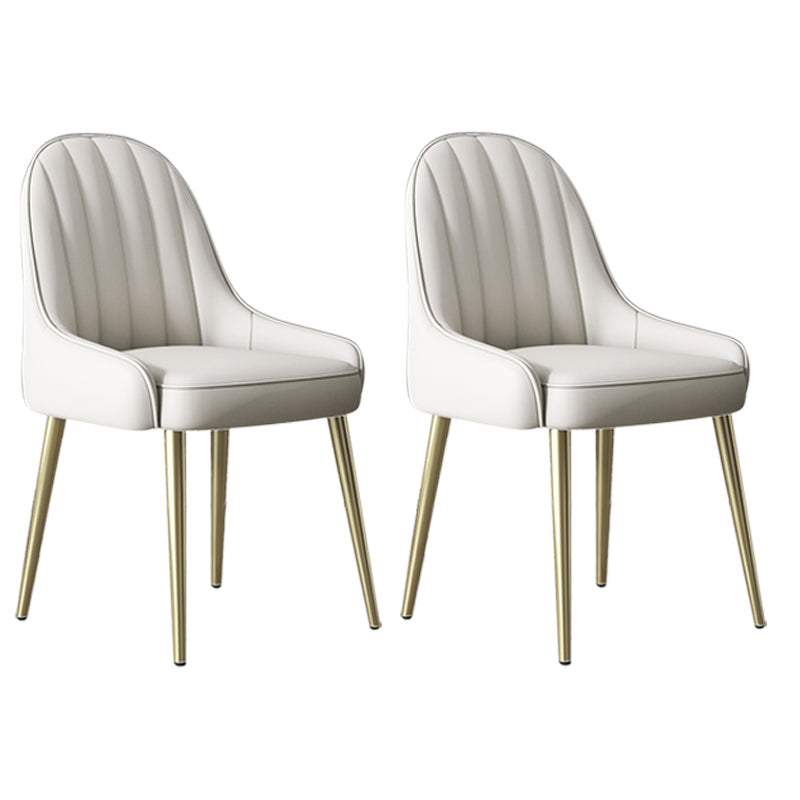 Silla de comedor tapizada de metal con respaldo Parsons de sillón escandinavo de interior