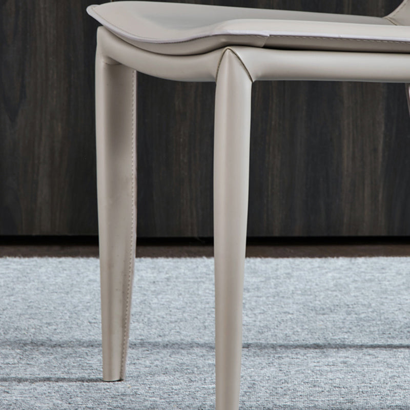 Ensemble de chaises en cuir au design contemporain, chaises de salle à manger à dossier solide (Ensemble de 2)