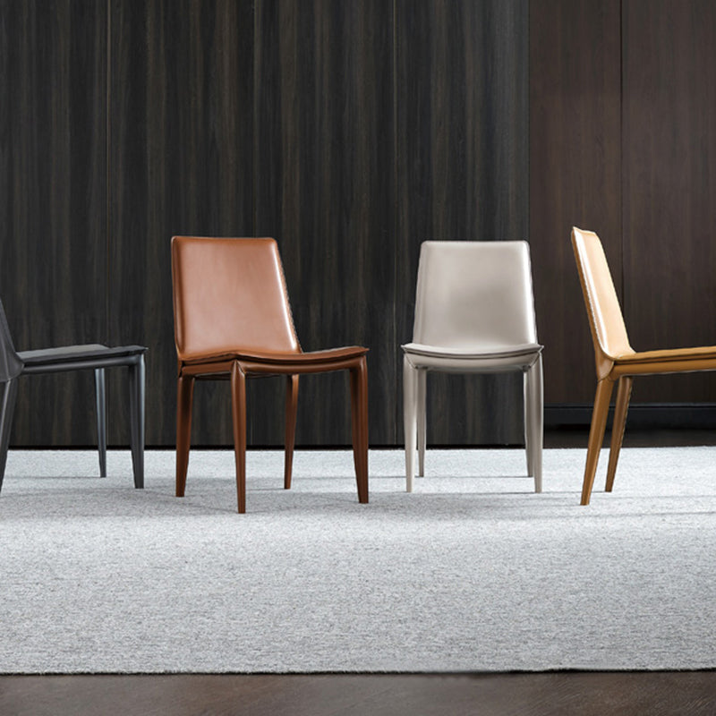 Ensemble de chaises en cuir au design contemporain, chaises de salle à manger à dossier solide (Ensemble de 2)