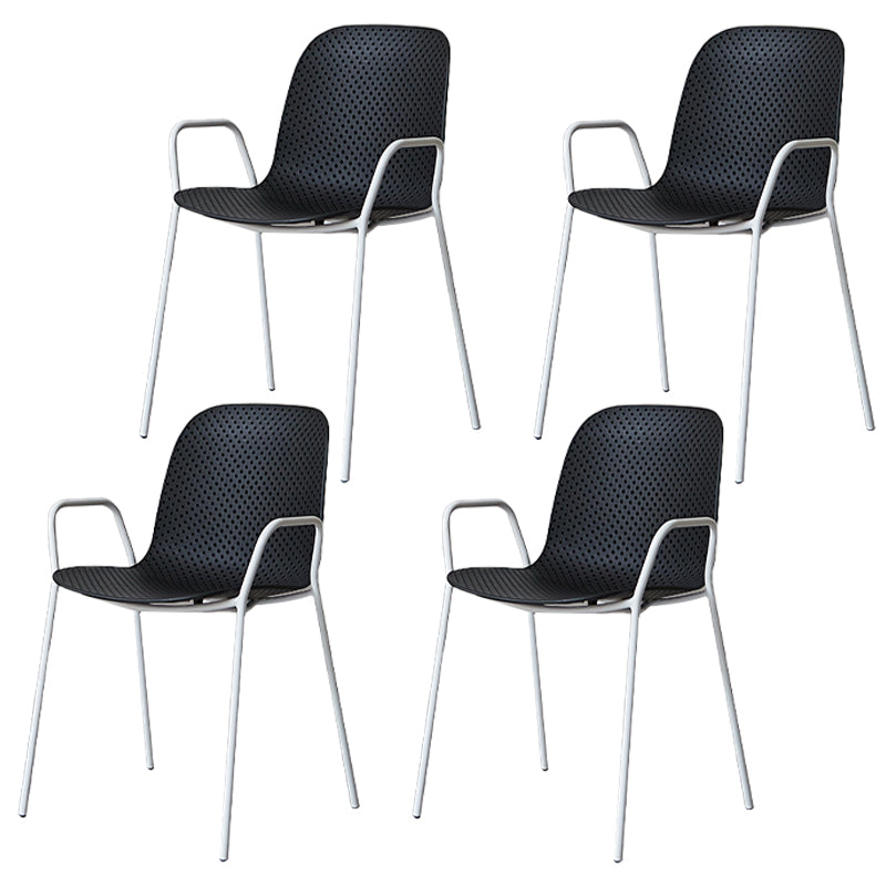 Sillas de comedor de plástico de cocina de estilo industrial que cenan sillones apilables con patas de metal