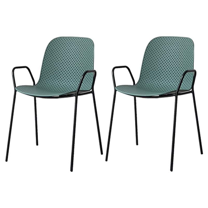 Sillas de comedor de plástico de cocina de estilo industrial que cenan sillones apilables con patas de metal