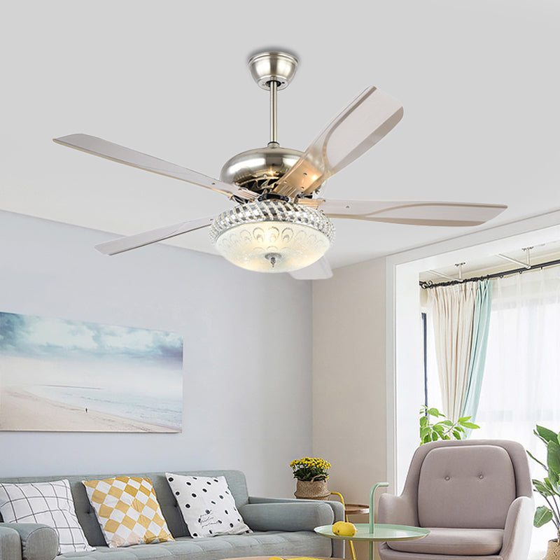 Lámpara de ventilador de techo metálico LED de iluminación de semi flush de domo moderno en plata para sala de estar con 5 cuchillas transparentes, 48 ​​"de ancho