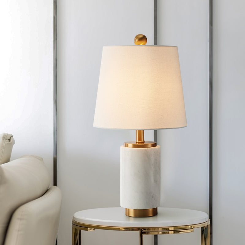 Luz de mesa cónica de tela Contemporánea 1 Bulbo Lámpara de escritorio pequeño blanco para sala de estar