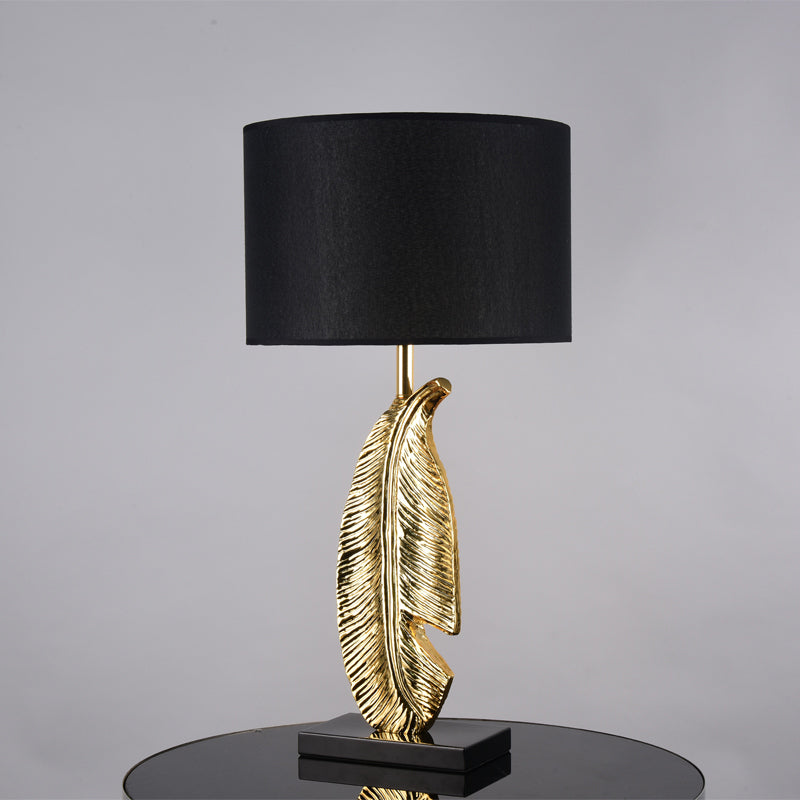 1 Glühbirnenschlafzimmer Task Lampe Nordic Black Lesebuch Licht mit zylindrischem Stoffton