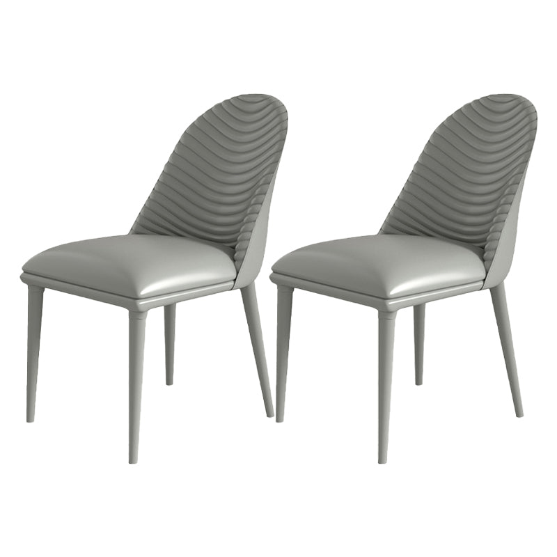 La salle à manger moderne en métal préside la chaise sans bras de salle à manger en faux cuir pour le restaurant