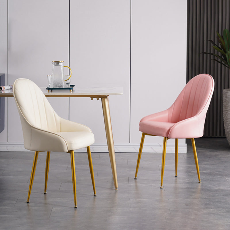 Les fauteuils nordiques de salle à manger en métal ont tapissé des chaises de tissu de lin pour le restaurant