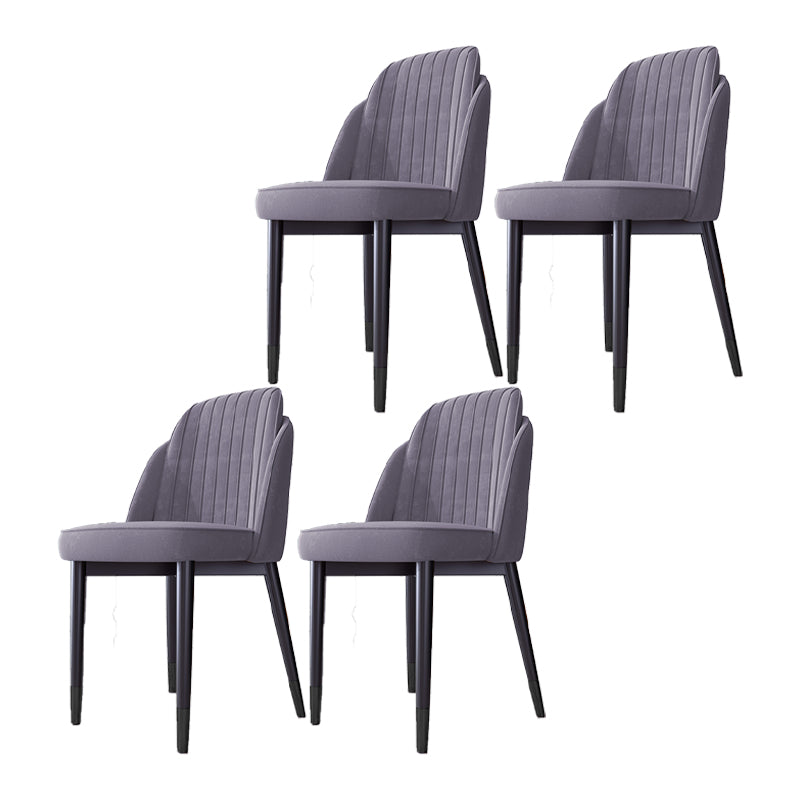 Silla de comedor de estilo escandinavo Silla de comedor de cuero y metal con respaldo sólido