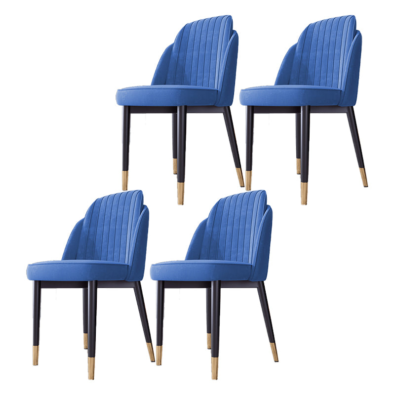 Silla de comedor de estilo escandinavo Silla de comedor de cuero y metal con respaldo sólido