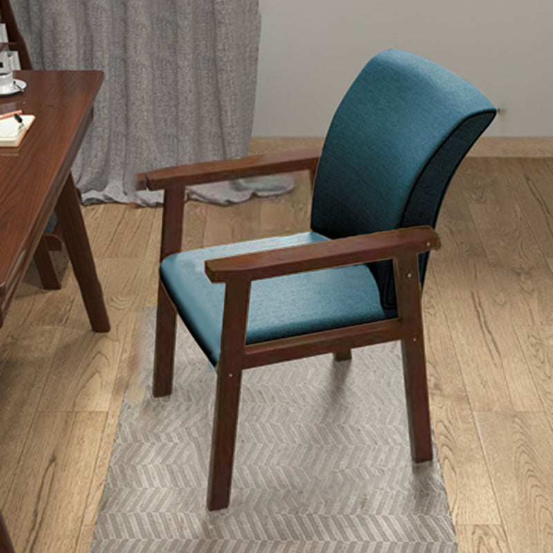 Chaise de salle à manger simple en bois rembourrée à dossier solide de fauteuil contemporain d'intérieur