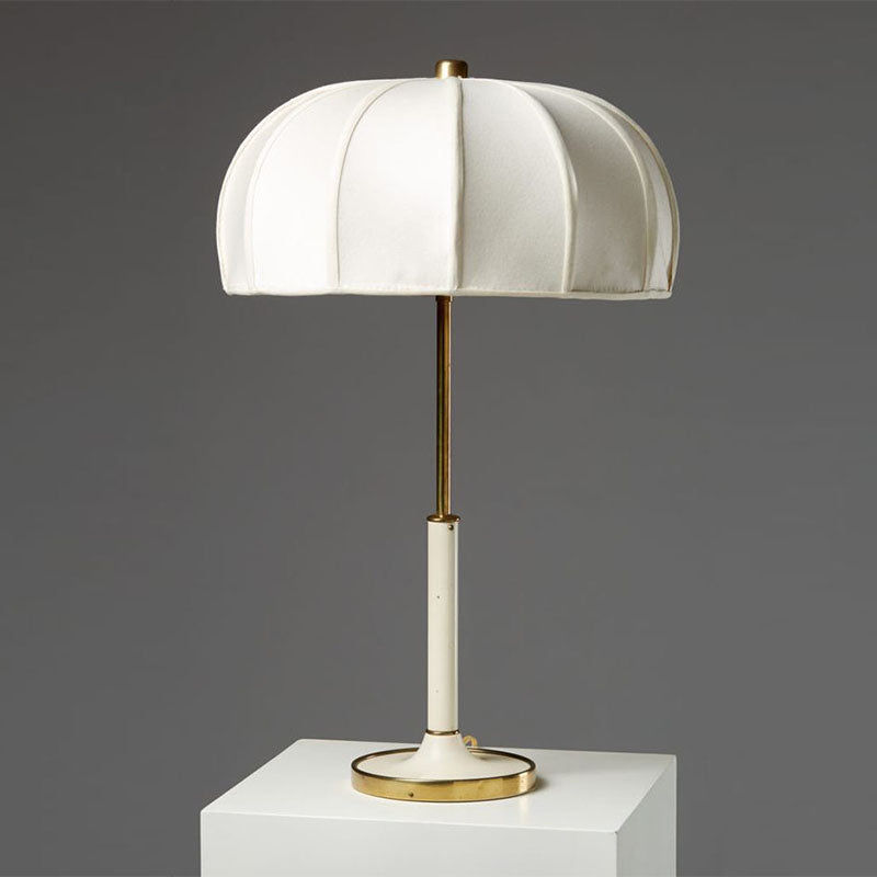 1 Kopfschattierte Aufgabenbeleuchtung zeitgenössischer Stoff Nachtischlampe in Grün/Weiß mit Metallbasis