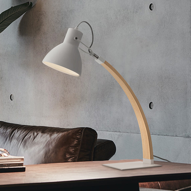 Mesa abovedada Lámpara de escritorio de metal moderno 1 cabeza 1 cabeza con brazo de madera curva