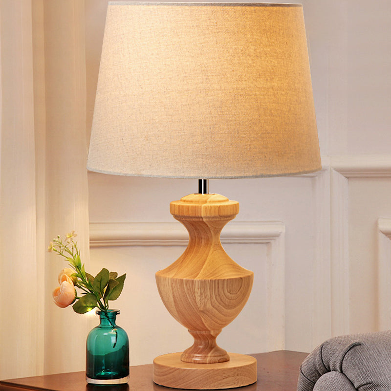 Lámpara de mesita de noche de forma de urna Luz de lectura de madera moderna 1 en beige con sombra de tela
