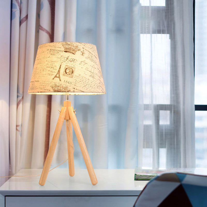 1 tête de salle à manger lampe de bureau gris / blanc / lin de table de lin moderne avec une large teinte en tissu poussée