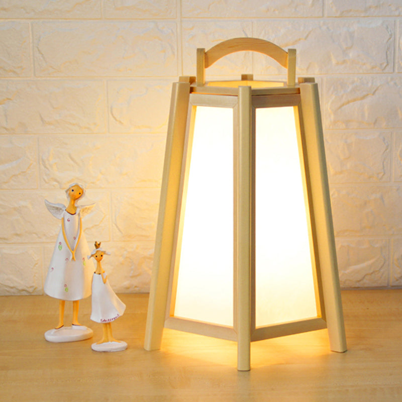 Japanische sich verjüngte Form -Aufgaben beleuchtet Holz 1 Kopf Nachttisch Lampe in Beige mit Griff