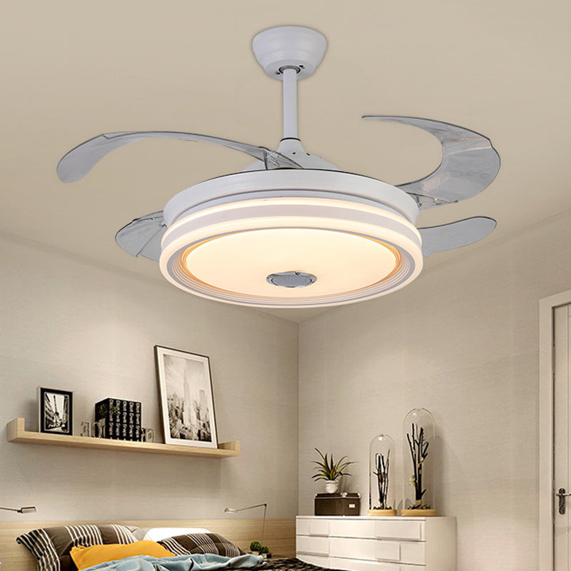 Cirkel metalen plafondventilator Licht Moderne LED 42 "brede woonkamer Semi -spoelmontage Verlichting in het wit met 4 messen, op afstand/muurregeling/afstandsbediening en muurregeling