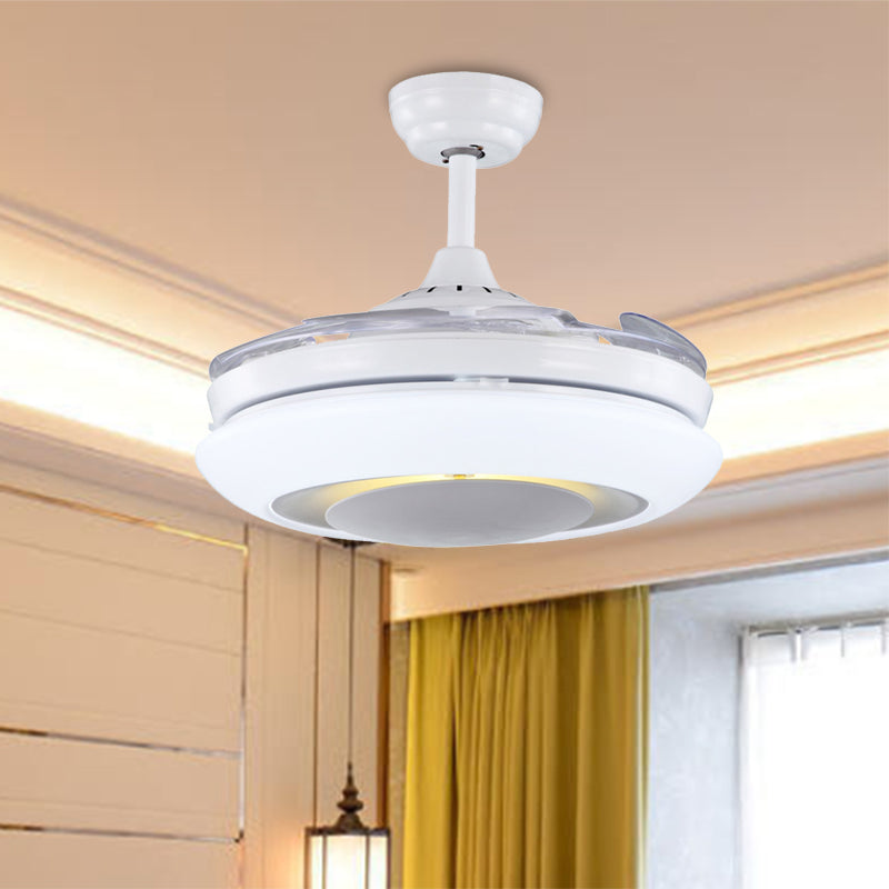 Lámpara de ventilador acrílico de 42 "W LED Restaurante modernista Donut White 4 Clear Blades Semi Flush Montada