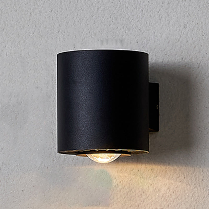 1-Licht-Zylinderwandleuchten zeitgenössischer Stil Metallwandmontage in Schwarz