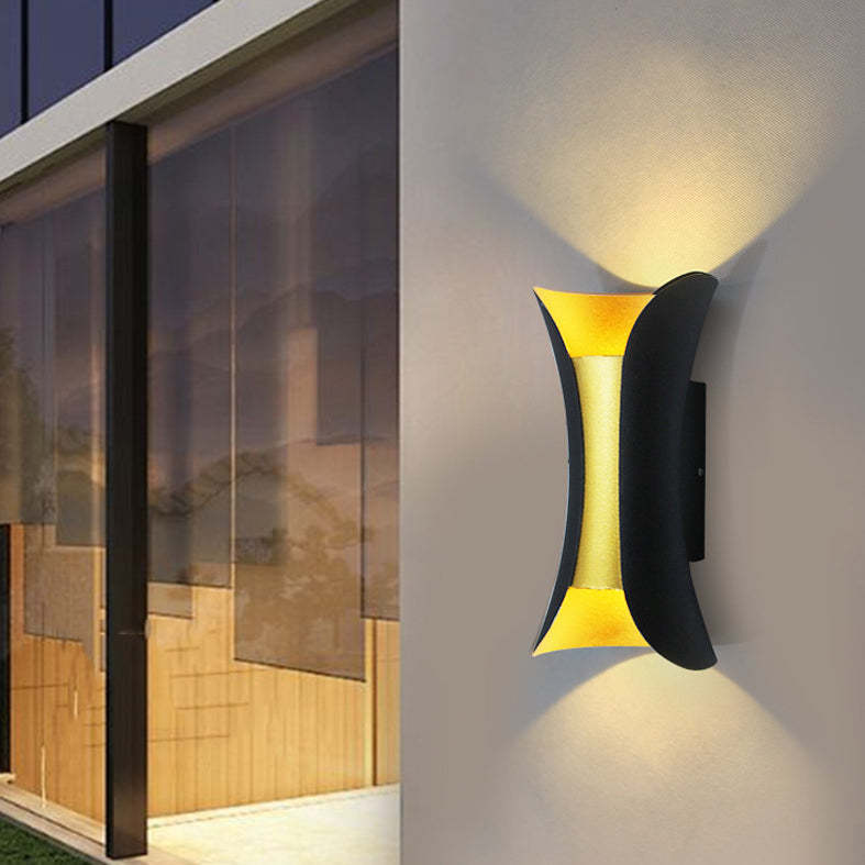 Moderne schwarzgold-wandleuchte LED 2 leichte Wandgewaschenlicht für den Hausgarten
