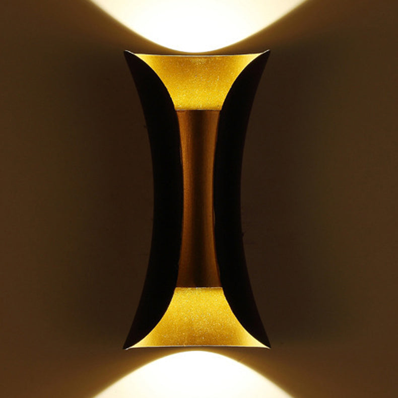 Moderne schwarzgold-wandleuchte LED 2 leichte Wandgewaschenlicht für den Hausgarten