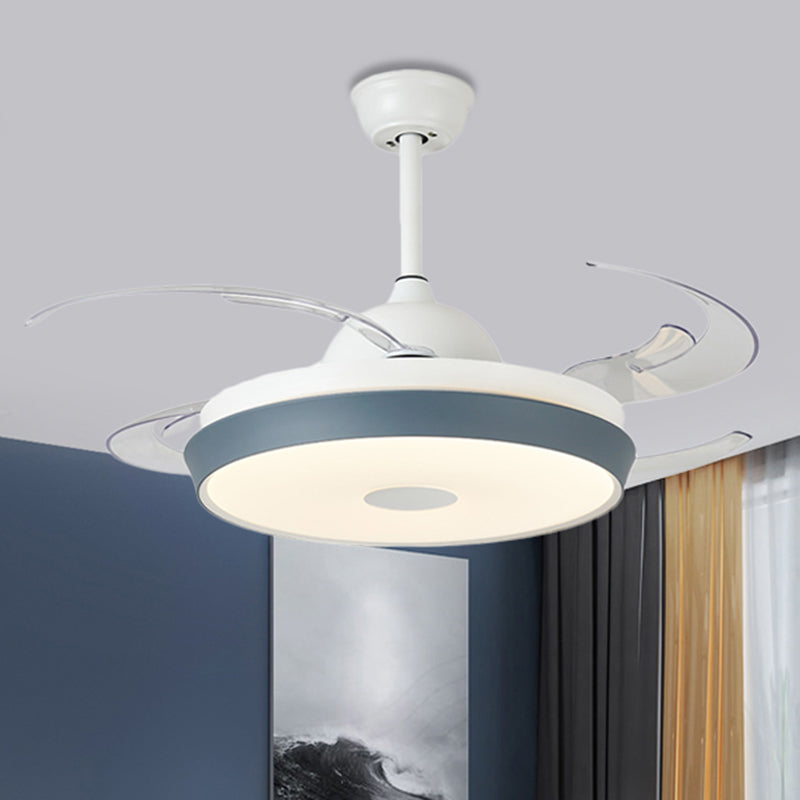 Lámpara de ventilador de techo acrílico circular Sala LED simple Luz de montaje de semi rascilla en gris con 8 cuchillas transparentes, 42 "de ancho