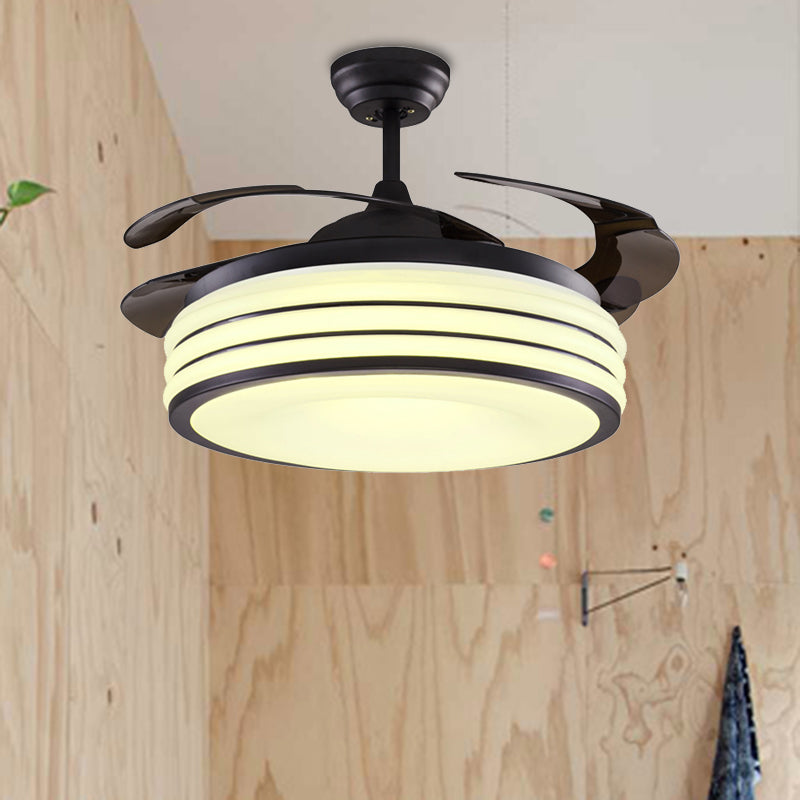 Zwart/zilveren trommel Semi Flush Light Modern Metallic Living Room 42 "W LED PLIFILS HANDERENDE VIER LAMP MET WALL/DEELLIENINGEN, 4 BLADES