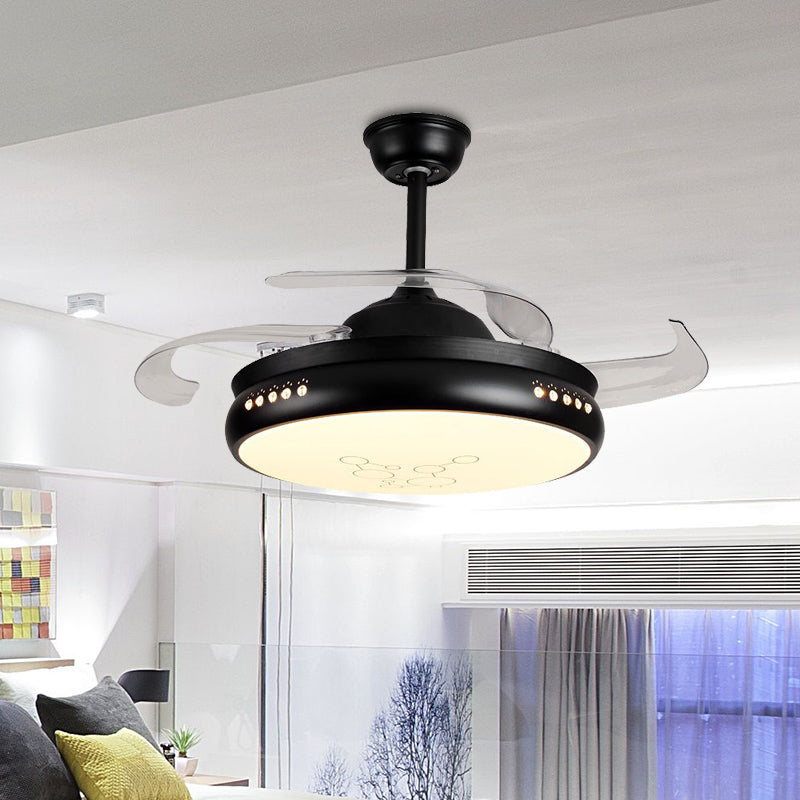 42 "brede LED Round Semi Flush Mount Simple Black/White Finish Metal 3 Clear Blades Hangende ventilatorlicht met acryltint