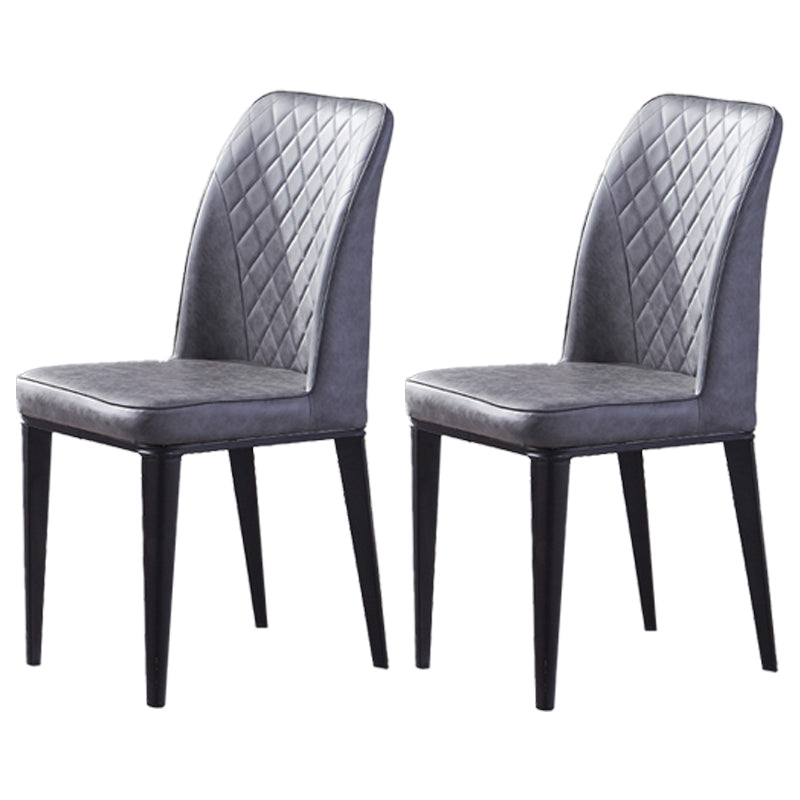 Silla lateral interior escandinava Silla de comedor con respaldo sólido tapizada de metal