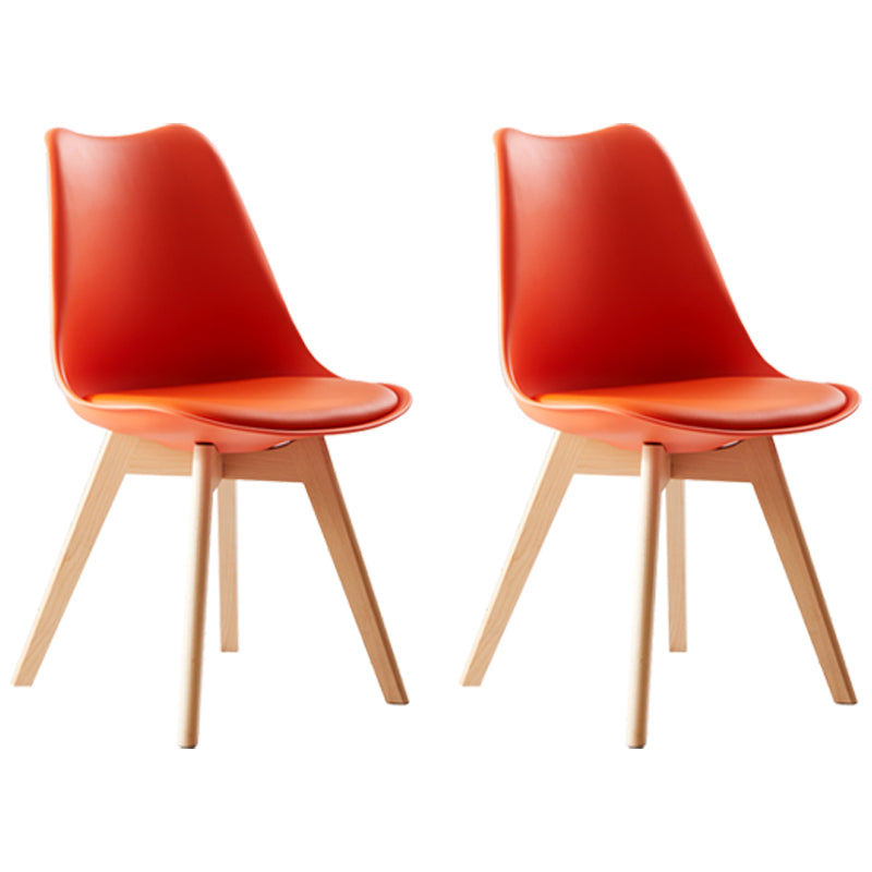 Chaise latéral intérieure scandinave solide chaise de salle à manger rembourrée avec des pattes en bois