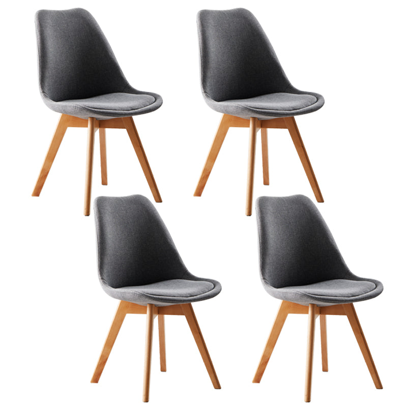 Chaise latéral intérieure scandinave solide chaise de salle à manger rembourrée avec des pattes en bois