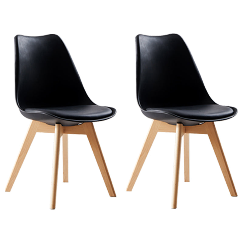 Chaise latéral intérieure scandinave solide chaise de salle à manger rembourrée avec des pattes en bois