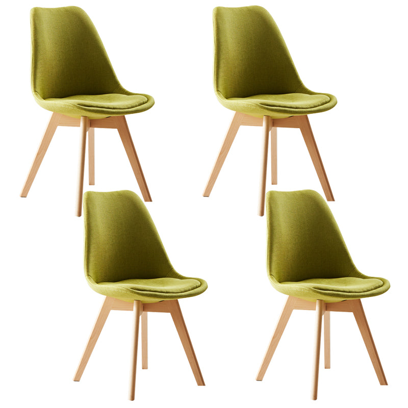 Chaise latéral intérieure scandinave solide chaise de salle à manger rembourrée avec des pattes en bois