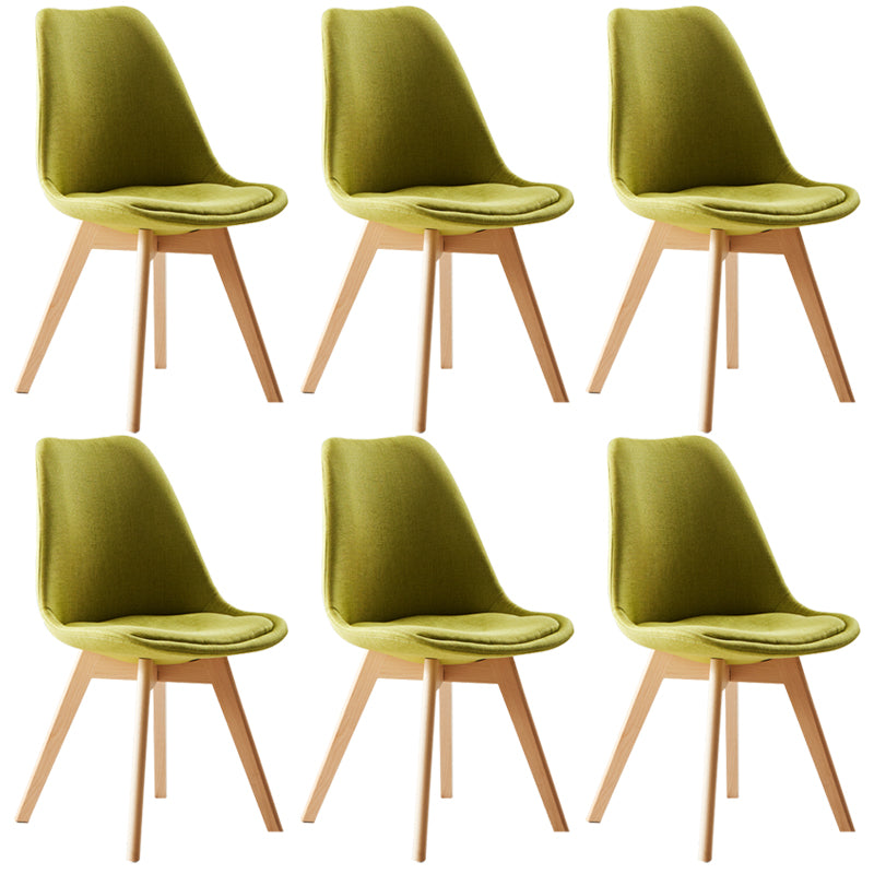 Chaise latéral intérieure scandinave solide chaise de salle à manger rembourrée avec des pattes en bois