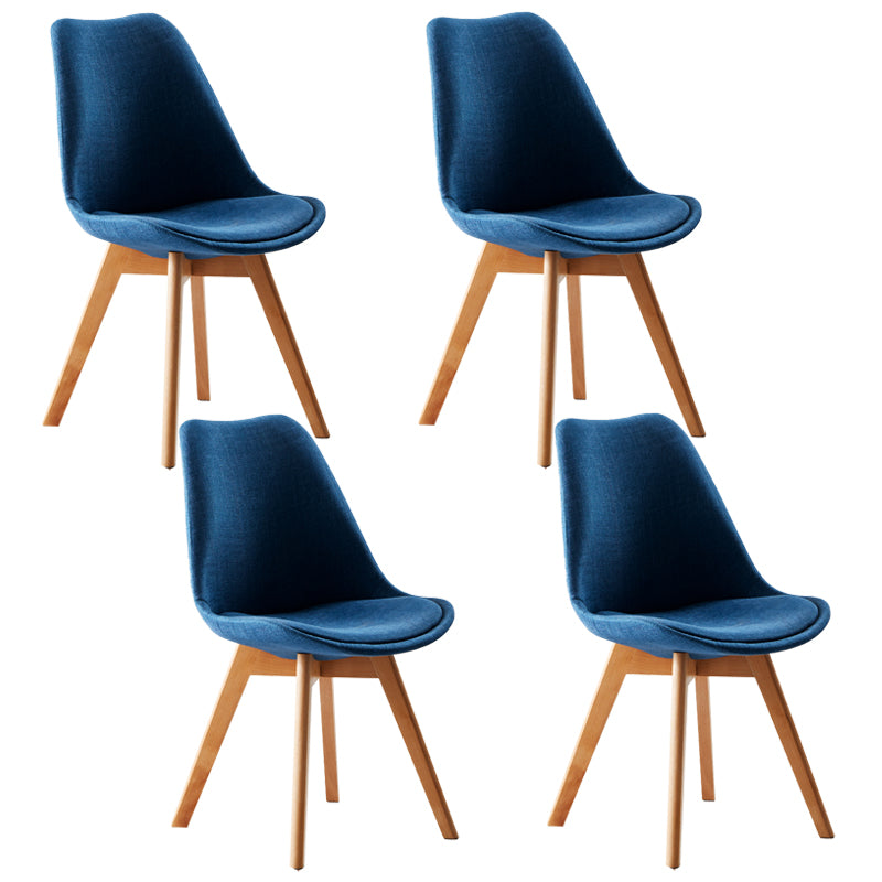 Chaise latéral intérieure scandinave solide chaise de salle à manger rembourrée avec des pattes en bois