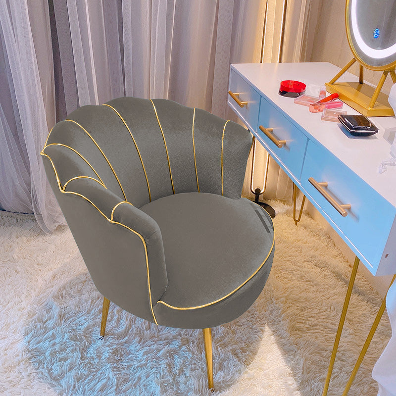 Chaise de salle à manger sans bras de style scandinave, chaise de salle à manger rembourrée simple