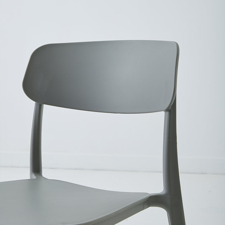 Chaise latérale de restaurant en plastique scandinave, couleurs bonbon, chaise de salle à manger à dossier ouvert