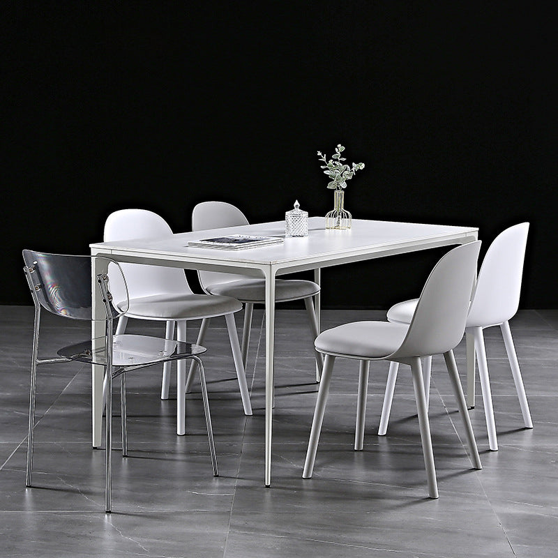 Chaise d'appoint de restaurant scandinave en plastique, finition mate, chaise de salle à manger Parsons (Ensemble de 4)