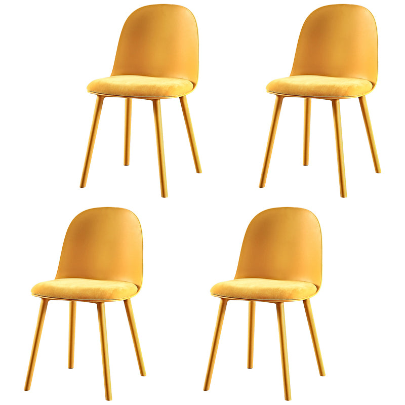 Chaise d'appoint de restaurant scandinave en plastique, finition mate, chaise de salle à manger Parsons (Ensemble de 4)