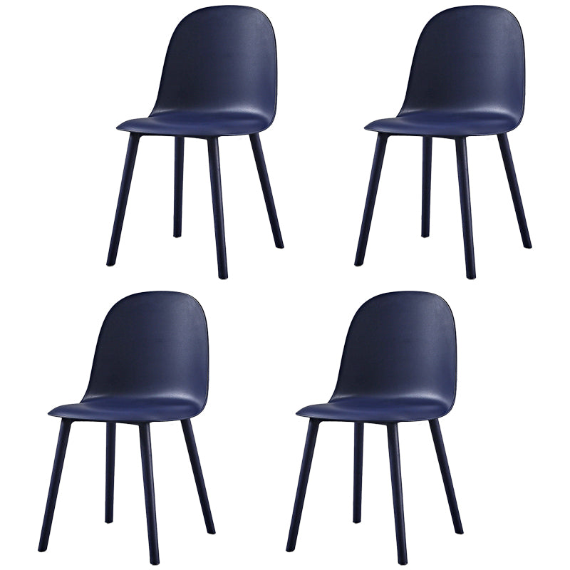 Chaise d'appoint de restaurant scandinave en plastique, finition mate, chaise de salle à manger Parsons (Ensemble de 4)
