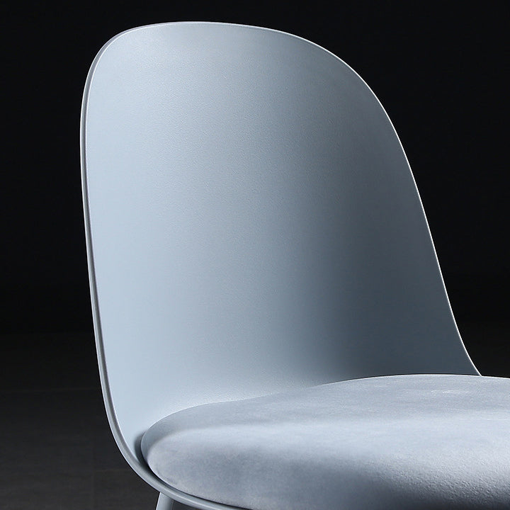 Chaise d'appoint de restaurant scandinave en plastique, finition mate, chaise de salle à manger Parsons (Ensemble de 4)