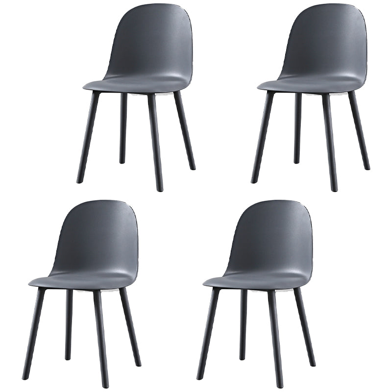 Chaise d'appoint de restaurant scandinave en plastique, finition mate, chaise de salle à manger Parsons (Ensemble de 4)