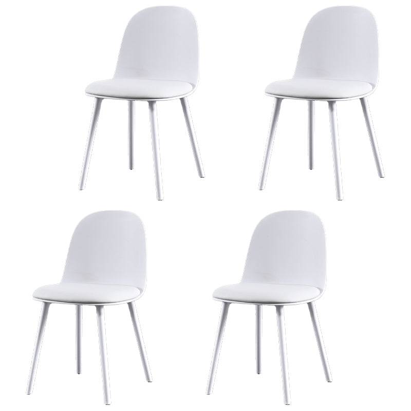 Chaise d'appoint de restaurant scandinave en plastique, finition mate, chaise de salle à manger Parsons (Ensemble de 4)