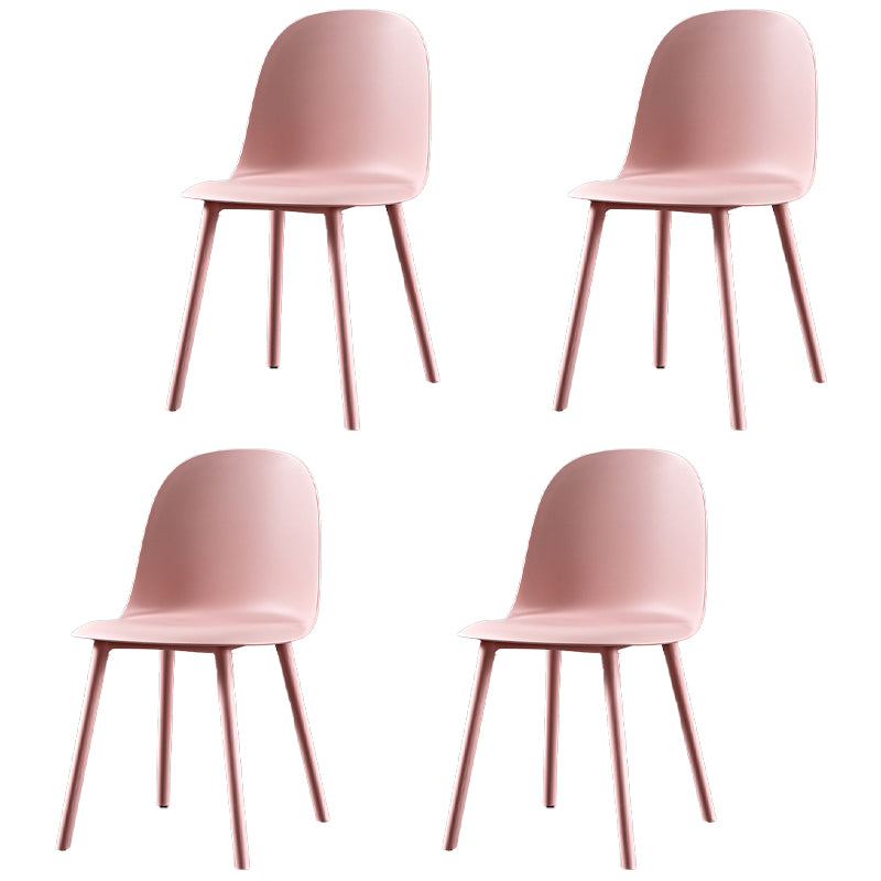 Chaise d'appoint de restaurant scandinave en plastique, finition mate, chaise de salle à manger Parsons (Ensemble de 4)