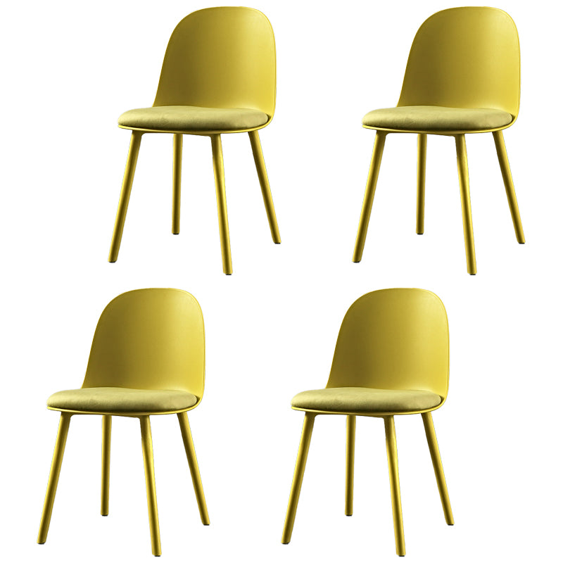 Chaise d'appoint de restaurant scandinave en plastique, finition mate, chaise de salle à manger Parsons (Ensemble de 4)