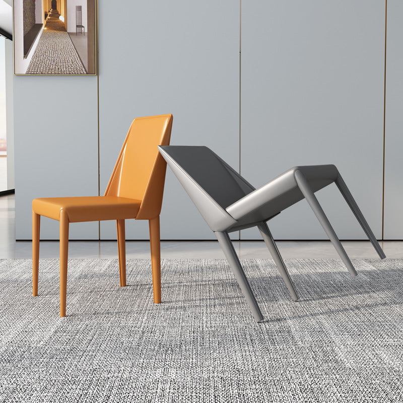 Silla lateral de restaurante de cuero estilo silla de montar con acabado mate Silla de comedor Parsons (juego de 2)