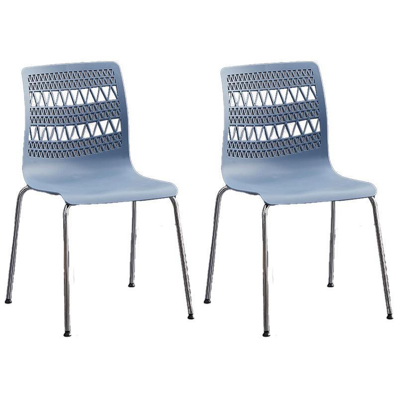 Style contemporain empilant dinant la chaise latérale arrière solide de chaises sans bras